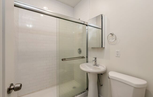 Studio, 1 bath, 466 sqft, $1,450, Unit 102