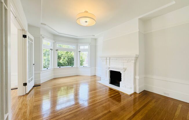 Bernal/Mission/Noe: Updated Flat w/ Shared Yard & in-unit W/D