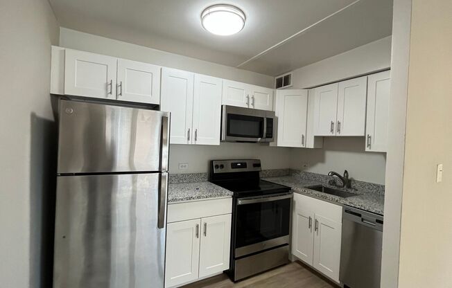 1 bed, 1 bath, $1,195, Unit 606