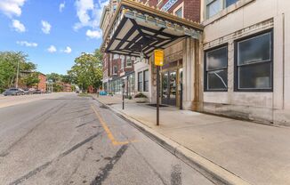 1 bed, 2 baths, 962 sqft, $1,175, Unit 204
