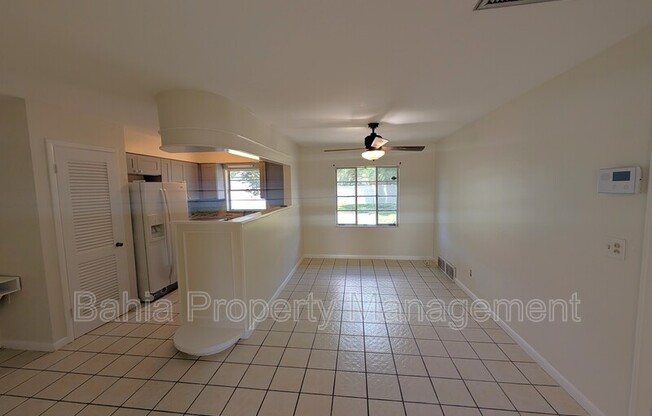 808 N MACDILL AVE