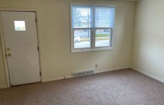 2 beds, 1 bath, $825, Unit Dawes, 304