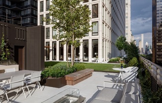 15 W 61st St