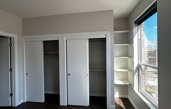 2 beds, 2 baths, 915 sqft, $1,595, Unit 226 - B915 Corner Unit