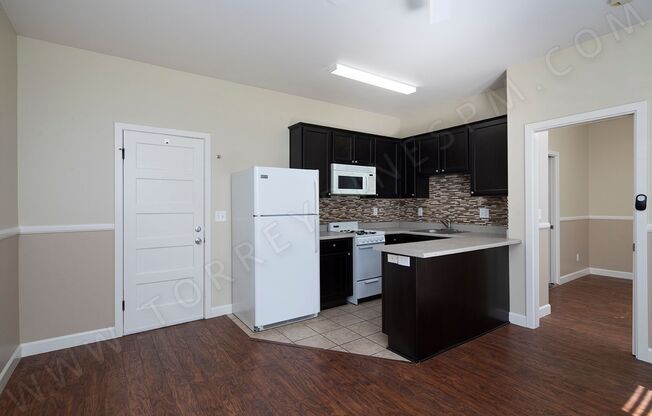 3970 Goldfinch St.