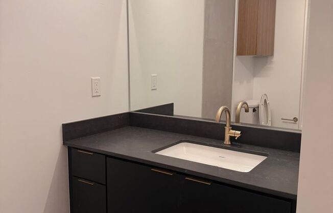 2 beds, 2 baths, 816 sqft, $4,270, Unit 509