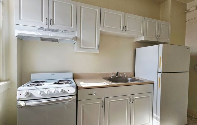 2 beds, 1 bath, 1,050 sqft, $1,850, Unit 806