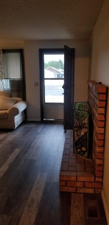 6107 N STANDARD