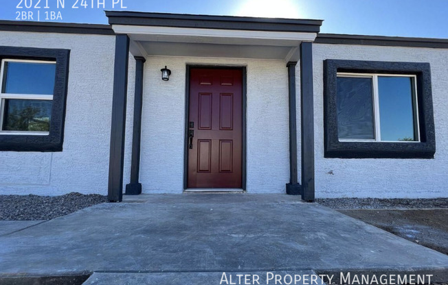 2 beds, 1 bath, 900 sqft, $1,595