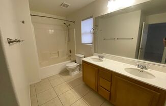 Close to Downtown Summerlin. 3 bed/2.5 bath & LOFT House.