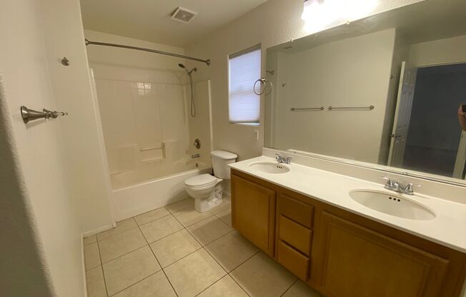 Close to Downtown Summerlin. 3 bed/2.5 bath & LOFT House.