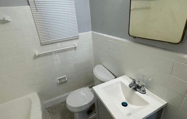 Studio, 1 bath, 600 sqft, $800