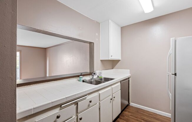 1 bed, 1 bath, $1,800