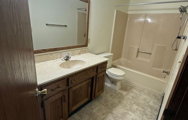 2 beds, 2 baths, 1,029 sqft, $1,289, Unit 1901-074