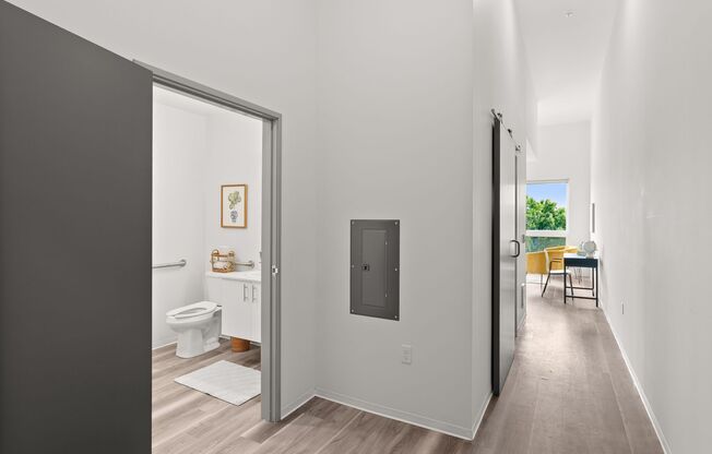 1 bed, 1 bath, 435 sqft, $1,350, Unit 612