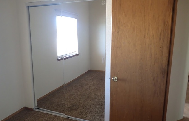 3 beds, 2 baths, $1,595