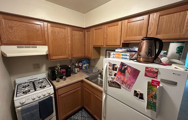 1 bed, 1 bath, $850, Unit 113