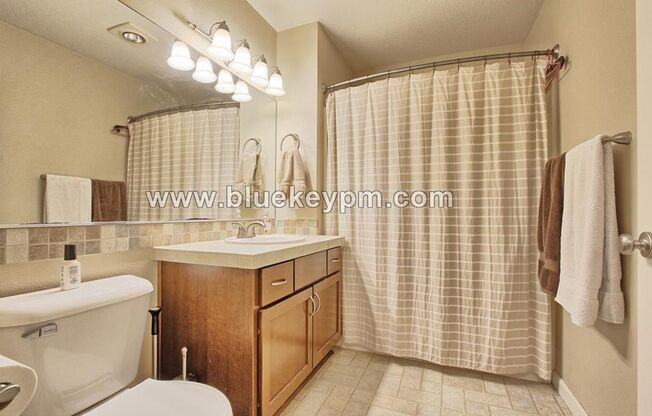 1 Bed, 1 Bath Condo in Bethany Village with Common Area Pool