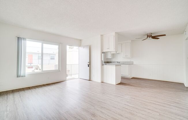 Sunset Cliffs Apartments