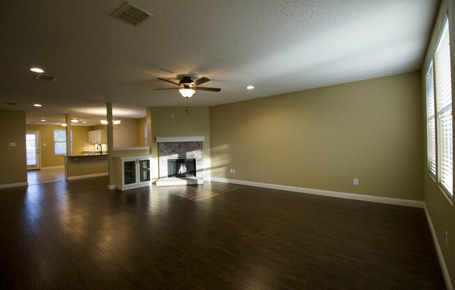 ***Wheeler Ridge*** Newly Remodeled Home Just for YOU!!!