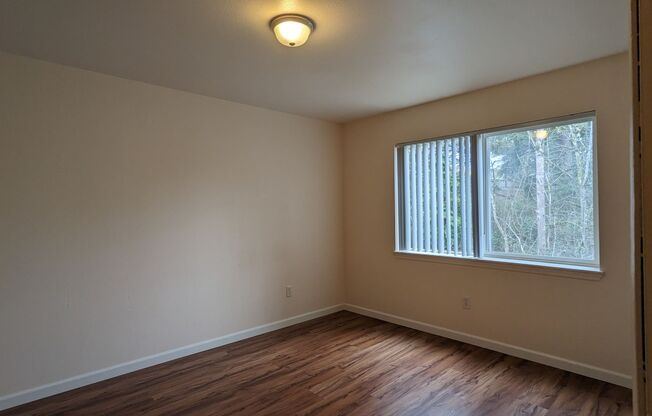 2 beds, 1 bath, 750 sqft, $1,425, Unit 26