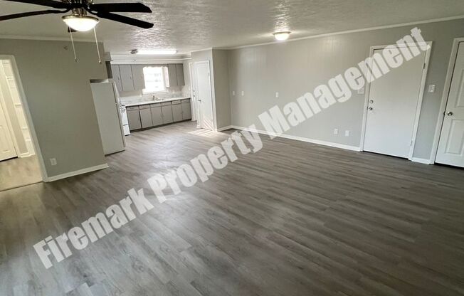 2 beds, 1 bath, $1,299, Unit 7