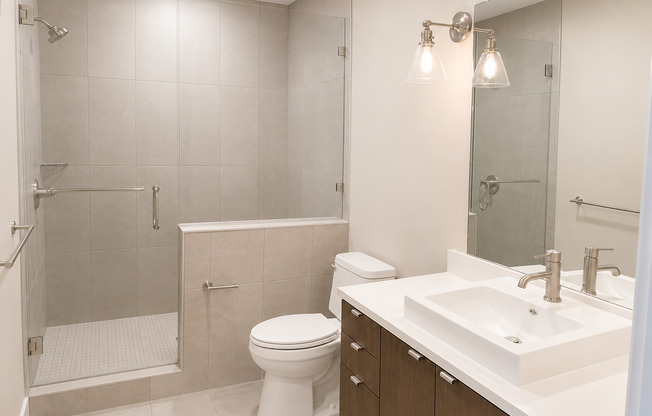 1 bed, 1 bath, 677 sqft, $1,650, Unit 201 Michigan #1003