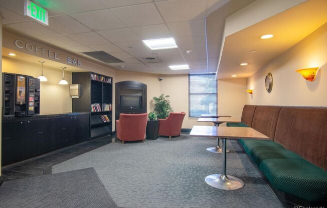 2 beds, 2 baths, $1,600
