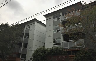 Northgate Villa - Spacious top floor 1 Bed 1 Bath 952 sq. ft. Condo