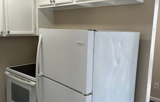 1 bed, 1 bath, 420 sqft, $803, Unit 203