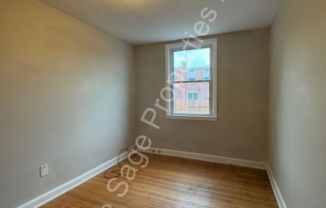 3 beds, 1 bath, $1,595