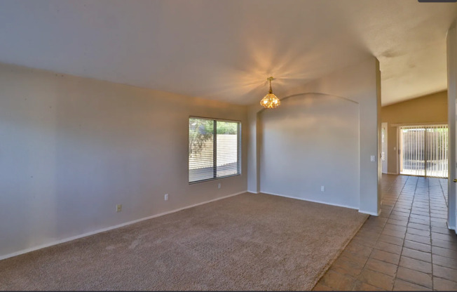 Spacious 4-Bedroom Home in North Phoenix