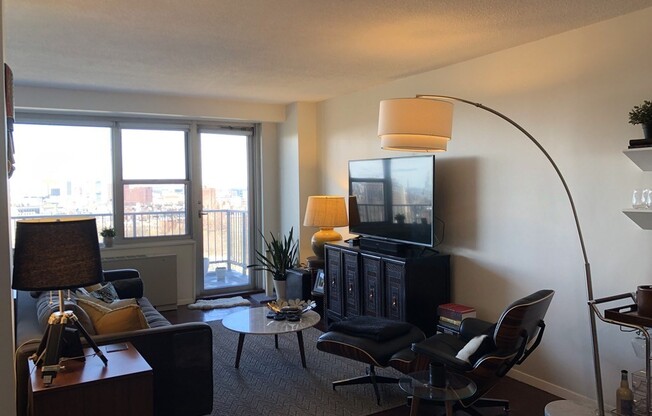 1 bed, 1 bath, 605 sqft, $3,600, Unit 15K
