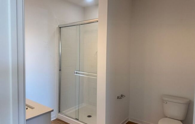1 bed, 1 bath, 673 sqft, $1,925, Unit 4800 157th Street - 409