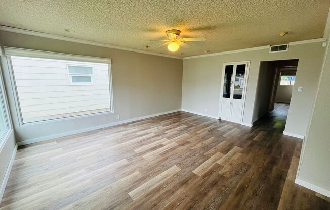 3 bedroom home centrally located!