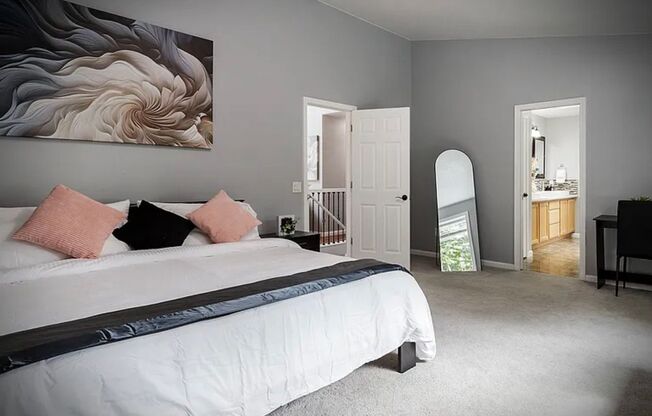 7 beds, 3.5 baths, $7,000