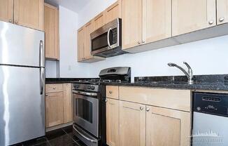 1 bed, 1 bath, 687 sqft, $7,100, Unit 4J