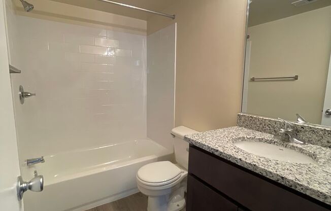 3 beds, 2 baths, 1,152 sqft, $2,350, Unit 14201 #104