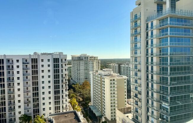 2 beds, 2 baths, $2,800, Unit # 1910