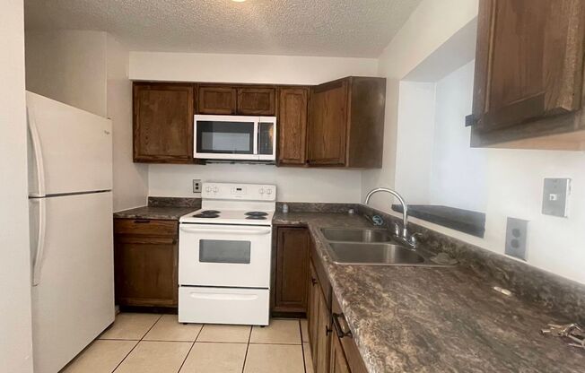 3 beds, 1 bath, $1,750