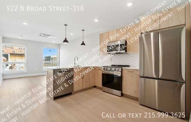 922 N BROAD ST