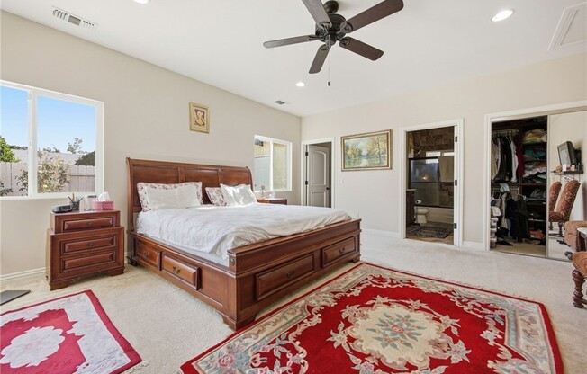 5 beds, 3.5 baths, 2,914 sqft, $5,500