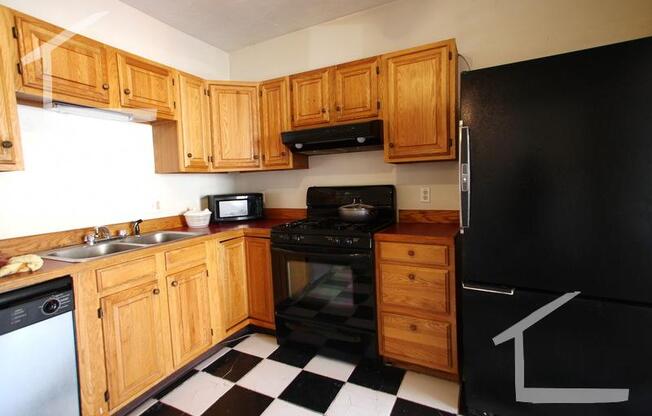 880 HUNTINGTON