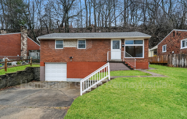 448 JANICE DR