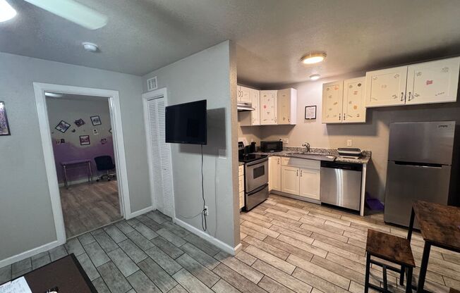 901 Parmer Ave #1- ARGLO