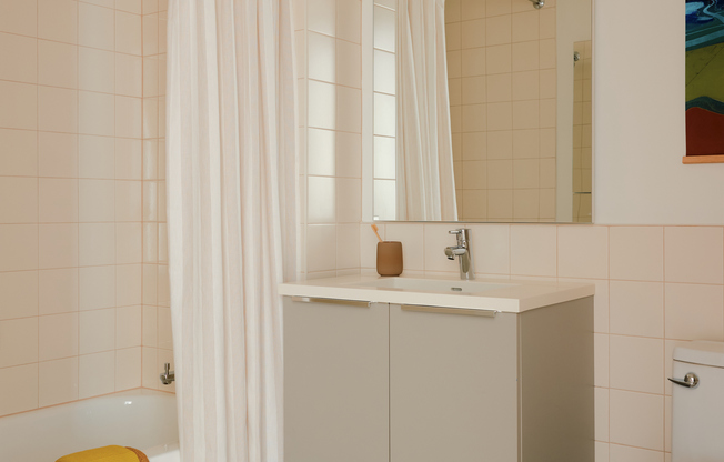 Studio, 1 bath, $3,330, Unit 21B