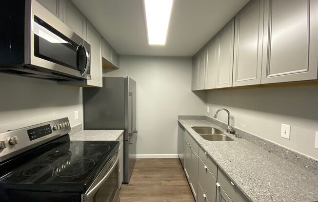 3 beds, 2 baths, 643 sqft, $2,100, Unit A102