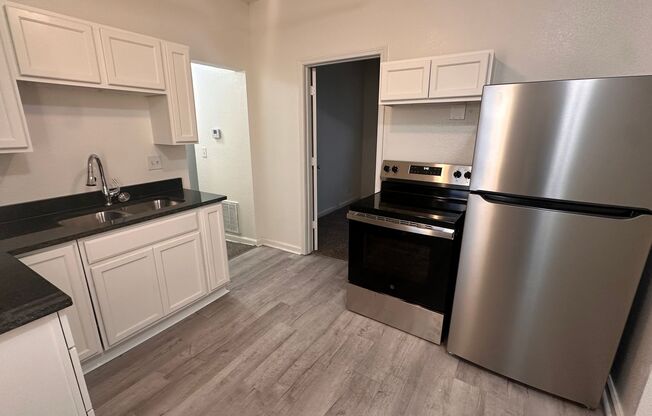 2 beds, 2 baths, $950