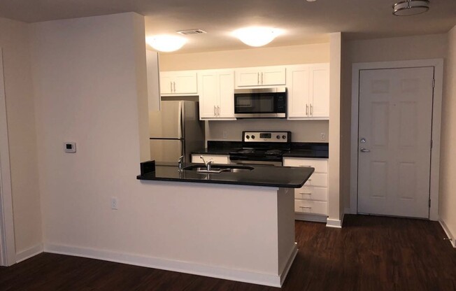 2 beds, 2 baths, 980 sqft, $1,649, Unit 1511 - 100