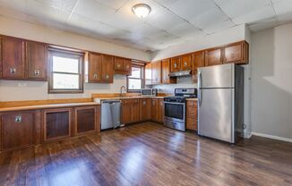 Available August - 4 Bedroom, 1 Bath Home in Mt. Washington!